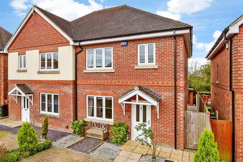 6 Cranborne Gardens, Crowborough, TN6 1FA