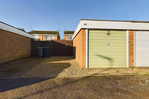 2 bedroom semi-detached house for sale, Redwood Close, Gloucester, Gloucestershire, GL1