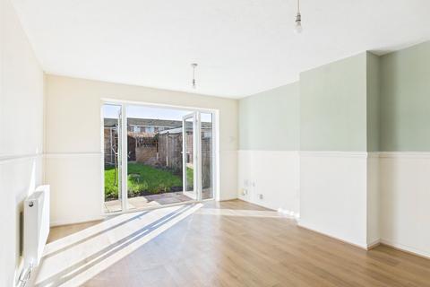 42 Redwood Close, Gloucester, GL1 5TZ