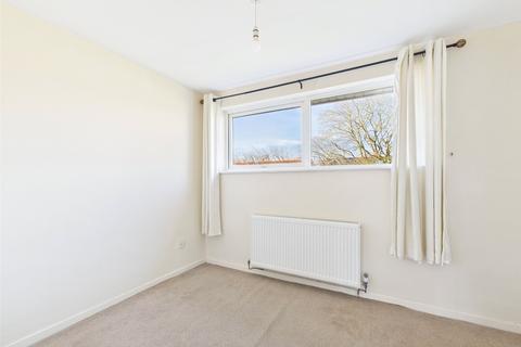 42 Redwood Close, Gloucester, GL1 5TZ