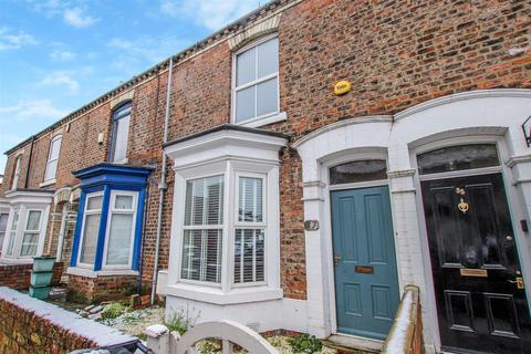 3 bedroom terraced house to rent, Neville Street, York