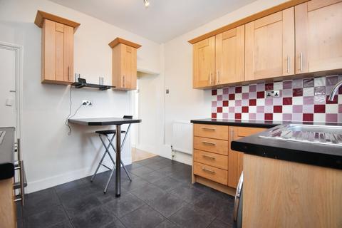 2 bedroom terraced house to rent, Willis Road Erith DA8