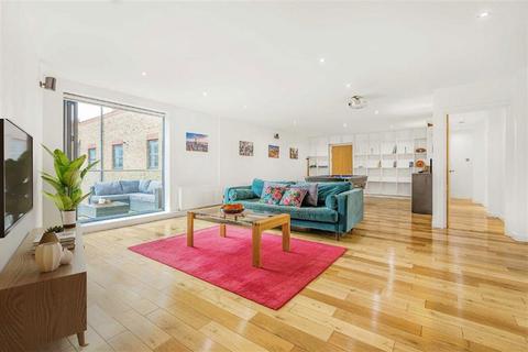 3 bedroom flat for sale, Drysdale Street, London N1