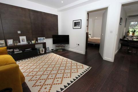 1 bedroom flat to rent, The Highway, London E1W