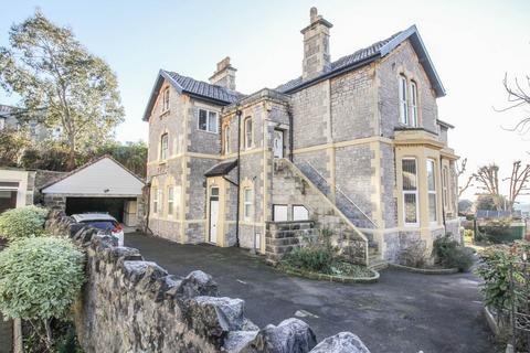 Arundell Road, Hillside