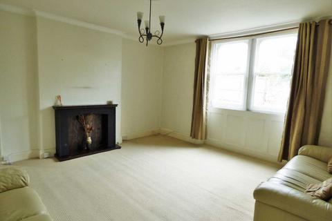 2 bedroom flat for sale, Arundell Road, Hillside