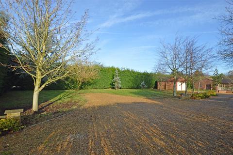 4 bedroom detached bungalow for sale, The Chase, Peterborough PE6