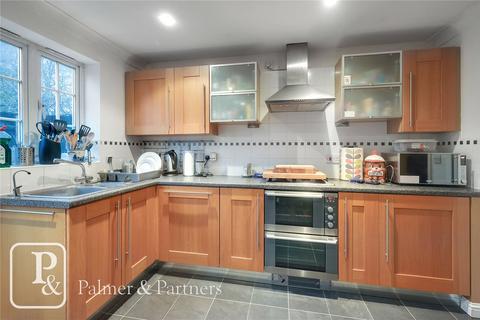 69 Bolsin Drive, Colchester, CO4 5FD