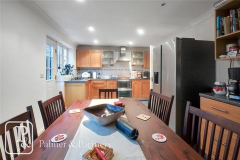 69 Bolsin Drive, Colchester, CO4 5FD