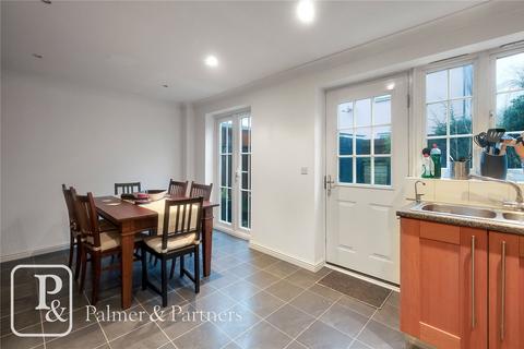 69 Bolsin Drive, Colchester, CO4 5FD