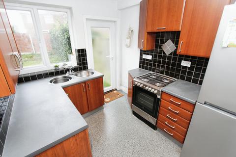 3 bedroom semi-detached house to rent, Marton Road, Beeston, Beeston, NG9