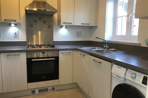 2 bedroom end of terrace house to rent, Markham Rise, Bedford