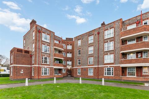 3 bedroom flat for sale, London Road, Morden SM4