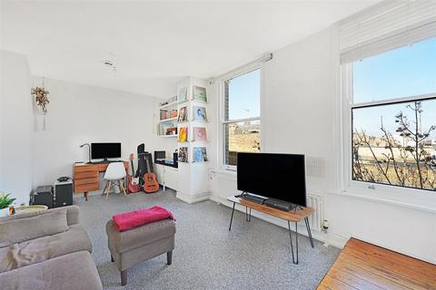 1 bedroom flat for sale, Batley Road, London N16