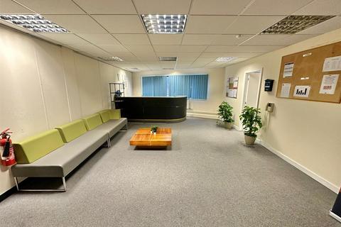 Office to rent, Barn Street, Oldham OL1