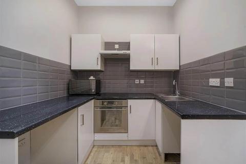 1 bedroom maisonette to rent, Bickley St, London, London