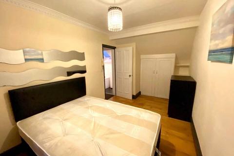 1 bedroom maisonette to rent, Bickley St, London, London