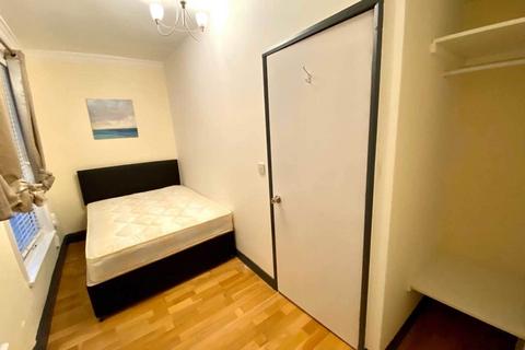 1 bedroom maisonette to rent, Bickley St, London, London