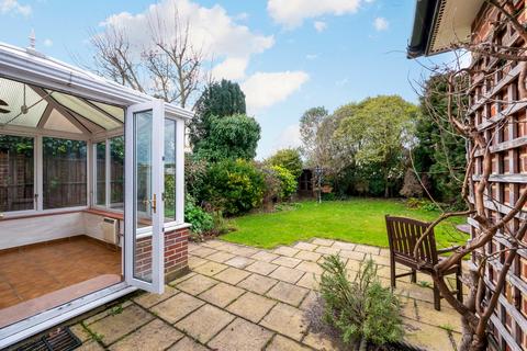 3 bedroom bungalow for sale, Winslow Way, Walton-on-Thames, KT12