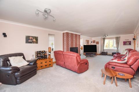 5 bedroom detached house for sale, The Avenue, North Fambridge