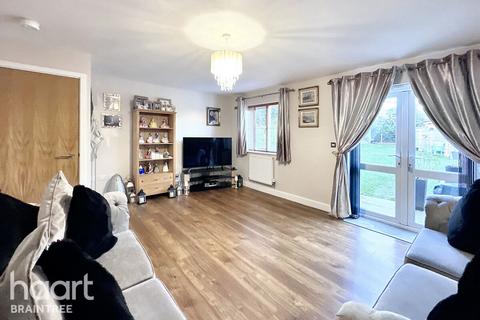 4 bedroom end of terrace house for sale, Stilemans Wood, Braintree