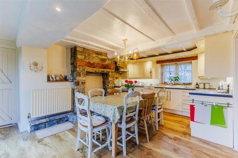 3 bedroom house for sale, Stratford Road, Alcester B50