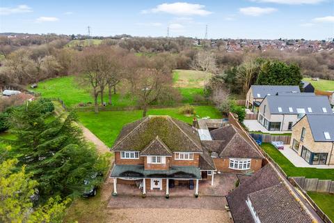 4 bedroom detached house for sale, Crouch Lane, Goffs Oak Waltham Cross EN7