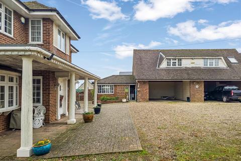 4 bedroom detached house for sale, Crouch Lane, Goffs Oak Waltham Cross EN7