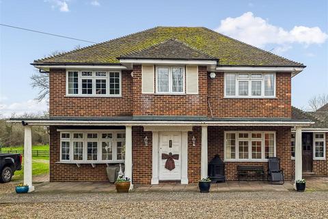 4 bedroom detached house for sale, Crouch Lane, Goffs Oak Waltham Cross EN7