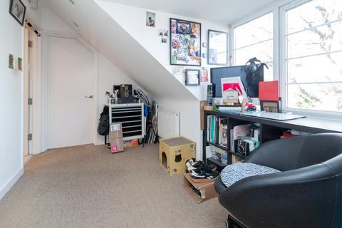 1 bedroom apartment for sale, Heronsgate, Edgware, HA8