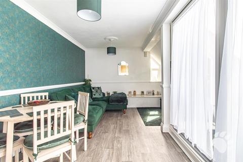 23 Brackley Crescent, Basildon, SS13 1RA