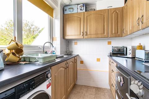23 Brackley Crescent, Basildon, SS13 1RA