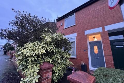 2 bedroom house to rent, Hillington Road, Stockport SK3