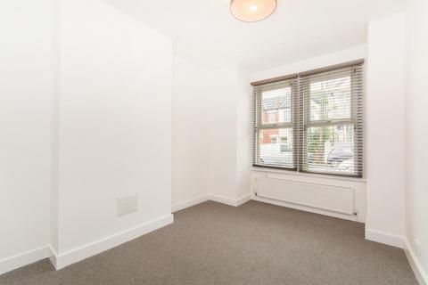 2 bedroom flat to rent, Durban Road, West Norwood, SE27