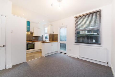 2 bedroom flat to rent, Durban Road, West Norwood, SE27