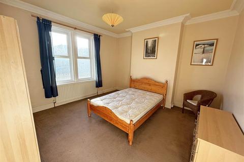 2 bedroom flat for sale, Chirton Avenue, North Shields, Tyne and Wear