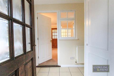 1 bedroom cottage to rent, Old London Road Rawreth, Wickford