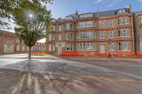 2 bedroom apartment for sale, Clacton on Sea CO15