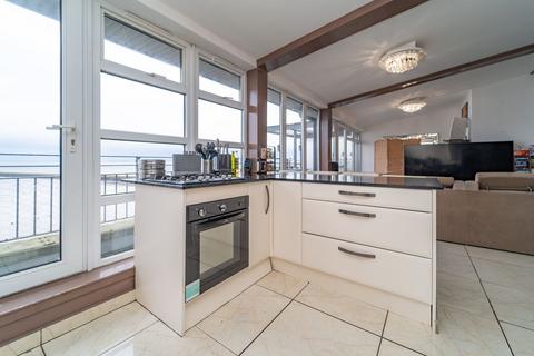 150/7 Lower Granton Road, Edinburgh, EH5 1EY