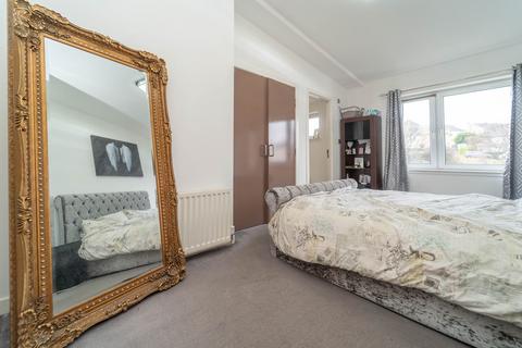 150/7 Lower Granton Road, Edinburgh, EH5 1EY
