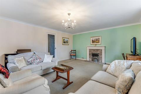 Flat 1, Albany Court Albany Walk, Ilkley, LS29 9LZ