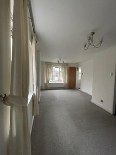 2 bedroom apartment to rent, Fieldway Avenue, Leeds