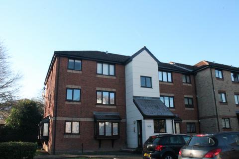 1 bedroom flat to rent, Magpie Close, EN1