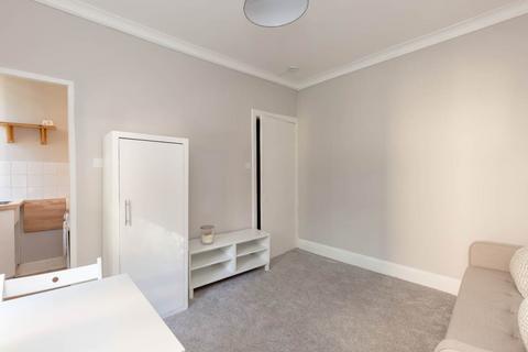 1 bedroom flat to rent, Chalmers Buildings, Fountainbridge, Edinburgh