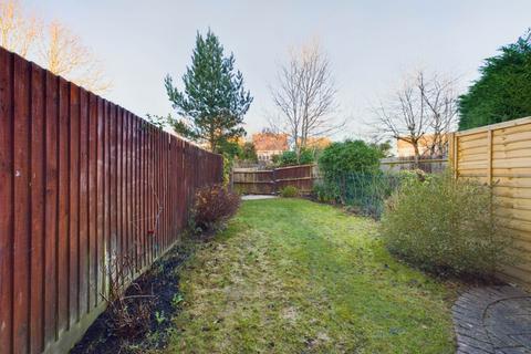 2 bedroom terraced house for sale, Bittern Way, Aylesbury HP19