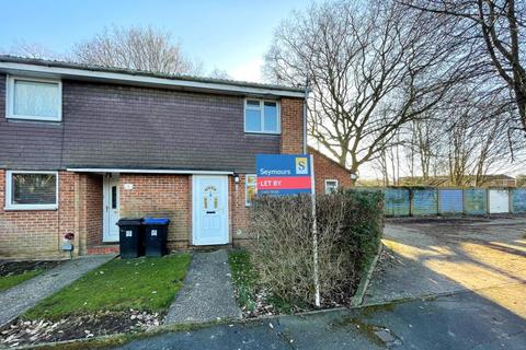 3 bedroom end of terrace house to rent, Farnley, Woking GU21