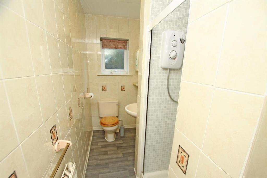 Shower room.jpg