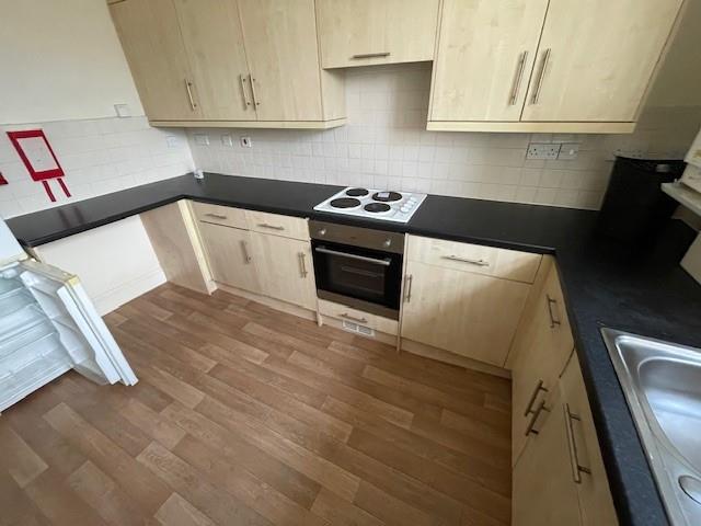 Flat 3 Roselea Kitchen.jpg