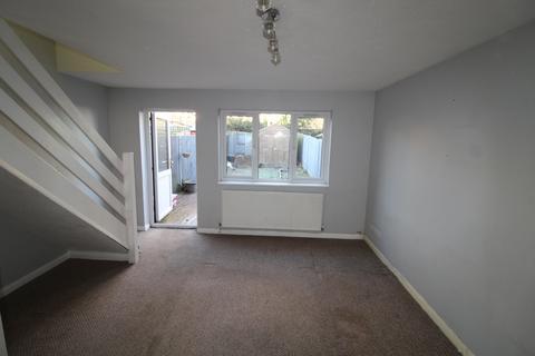 2 bedroom terraced house to rent, Brambles Farm Drive, Uxbridge UB10