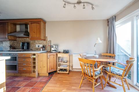 17 Brickett Close, Ruislip, HA4 7YE